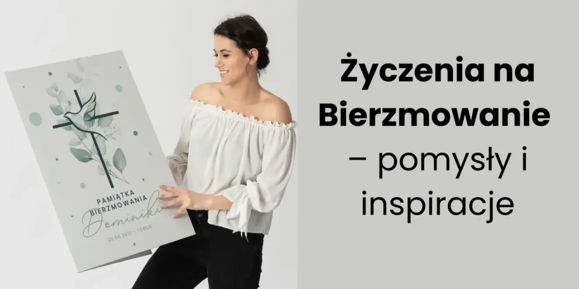 Kobieta trzyma pamiątkę bierzmowania z krzyżem i gołębicą.